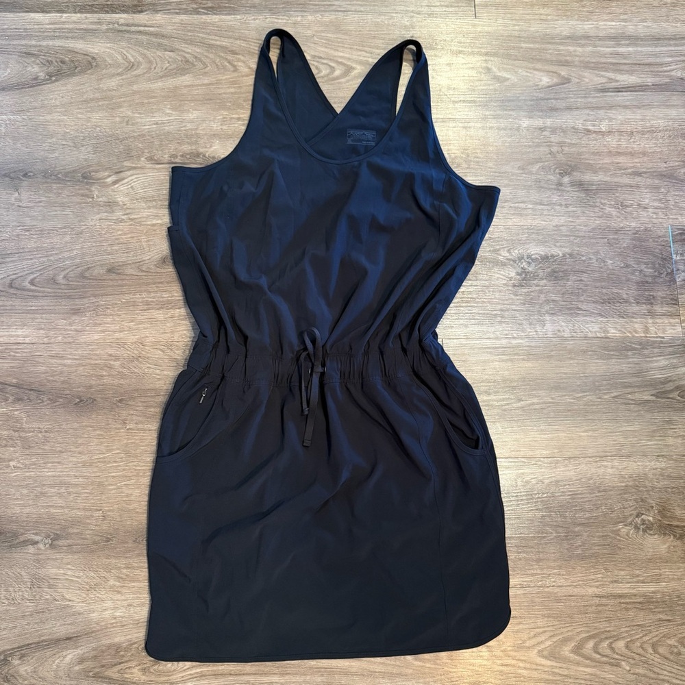 Patagonia Women's Black Fleetwith Tie Waist Mini Dress Size XL - Picture 2 of 10